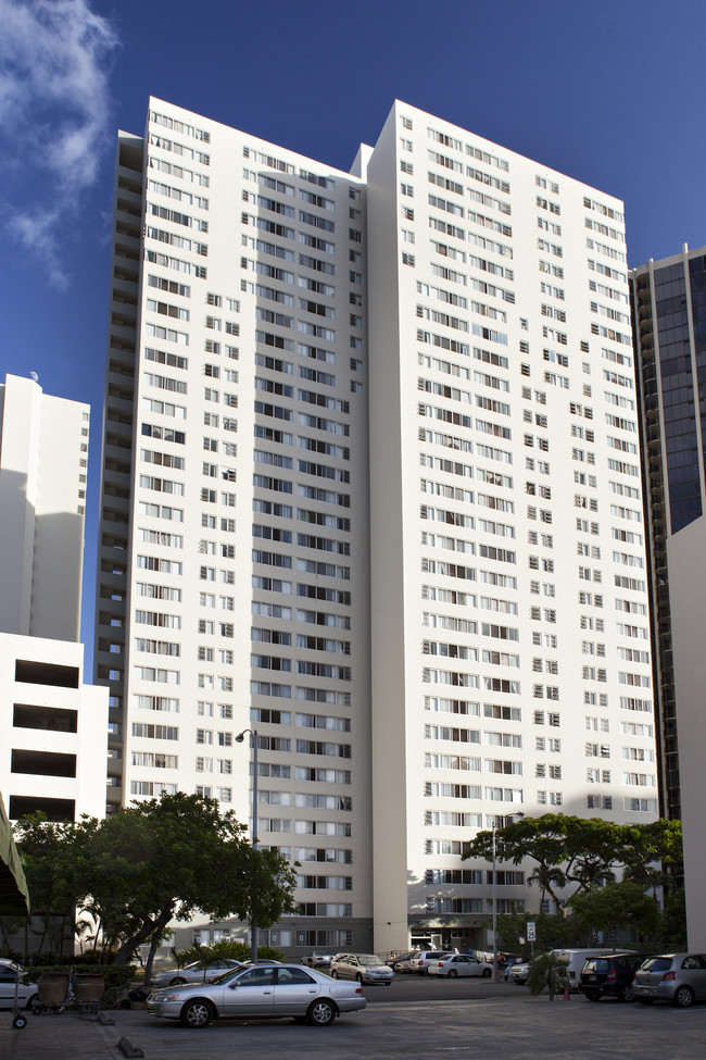 Maunakea Tower Apartment Homes - Apartments in Honolulu, HI ...