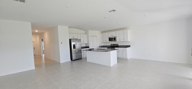 Foto del edificio - 4384 Fabulous Finch Ln