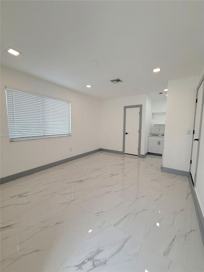 Foto del edificio - 4536 SW 142nd Pl