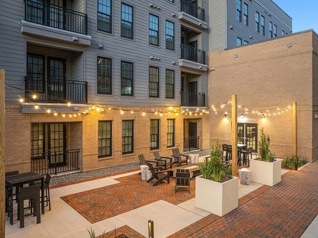 Building Photo - Capital Collective Luxury Apartments