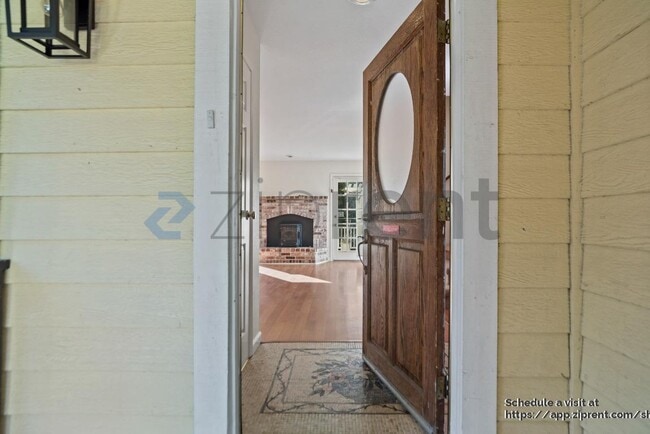 Foto del edificio - 920 Belmont Way