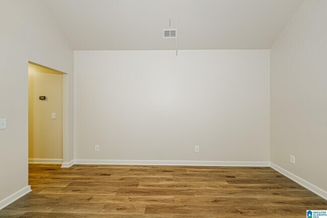 Foto del edificio - 555 Kincaid Cove Ln