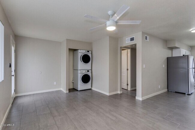 Foto del edificio - 402 S Beck Ave