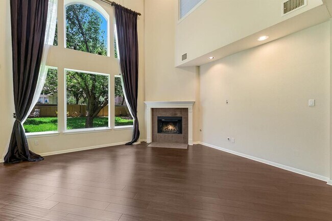 Foto del edificio - 1548 Homewood Cir
