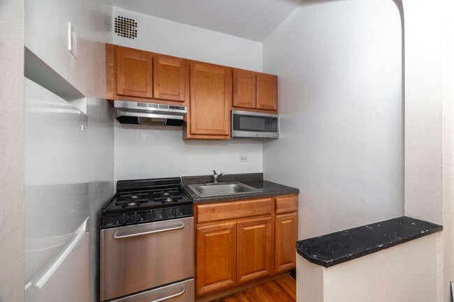 Photo - 948 West Cuyler Avenue #108 Apartment