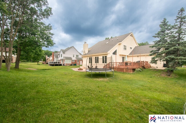 Building Photo - 37709 Glengrove Dr