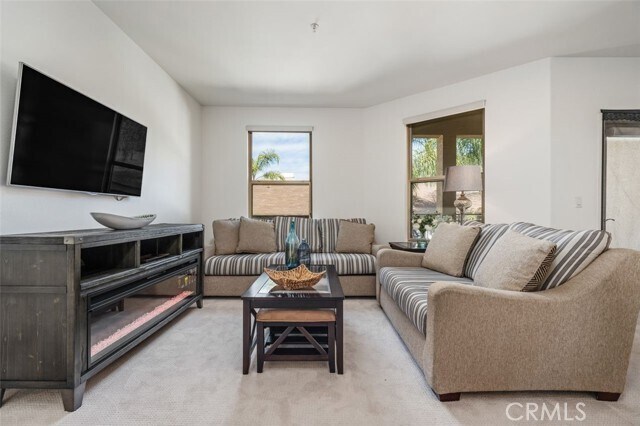 Foto del edificio - 128 N Oak Knoll Ave