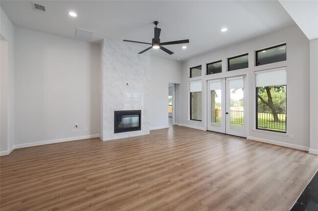 Building Photo - 1408 Logan Del Wy