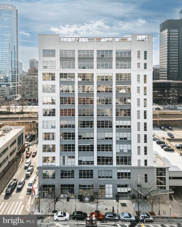 Building Photo - 2200-28 Arch St