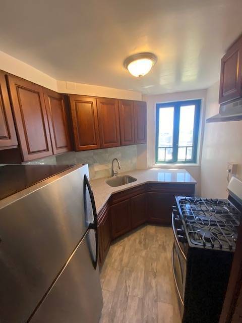 Foto del edificio - 1521 Unionport Rd