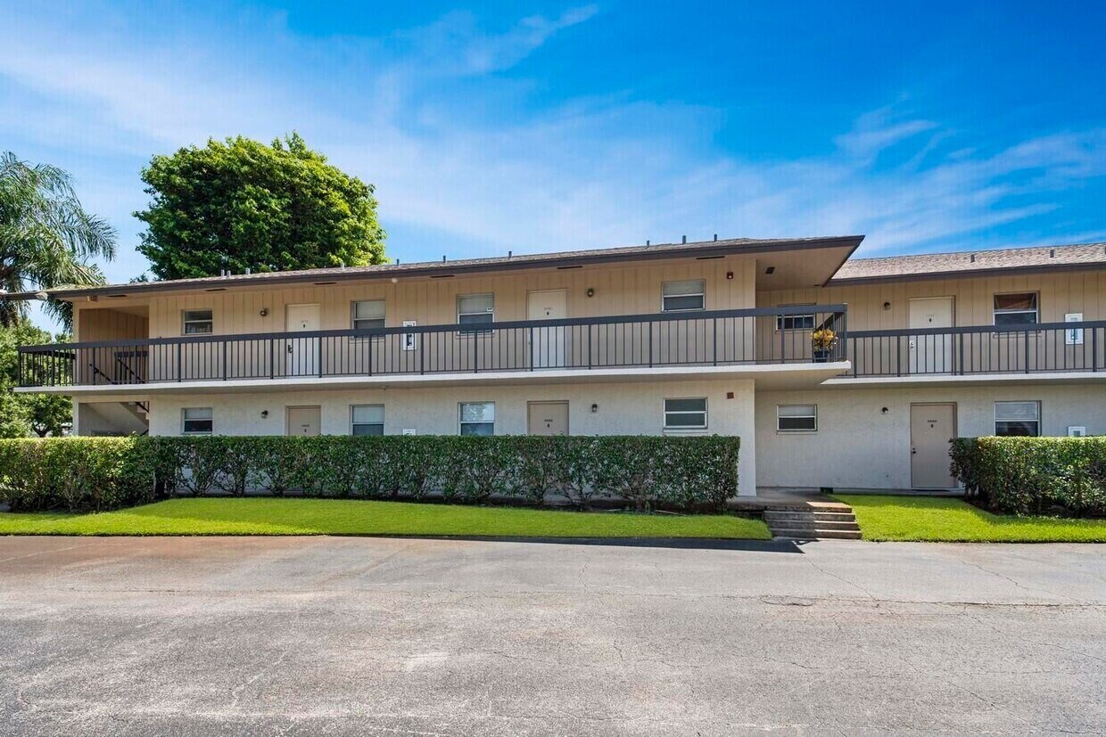 Foto principal - 2755 W Atlantic Ave