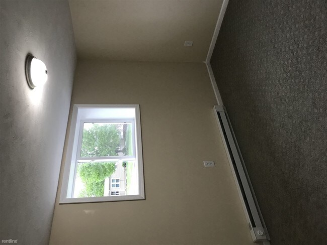 Foto del edificio - 2 br, 1 bath  - 104 Bennett Ave Apt C
