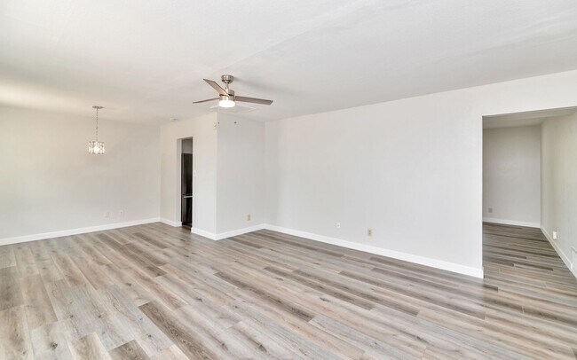 Building Photo - 8444 E Plaza Ave