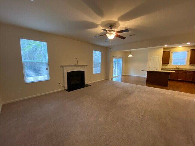 Building Photo - 1911 Nellora Ln