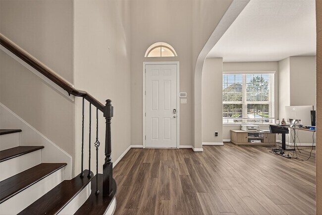Foto del edificio - 15707 Braemar Cove Dr