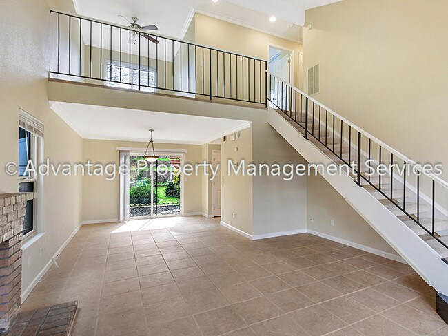 Building Photo - 2732 Carpinteria Dr