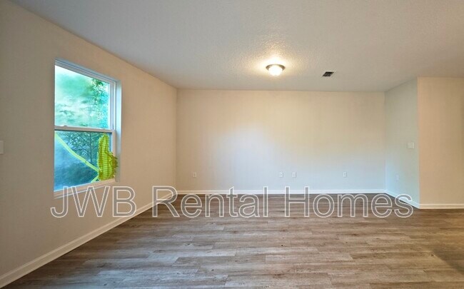 Foto del edificio - 5678 Marathon Pkwy