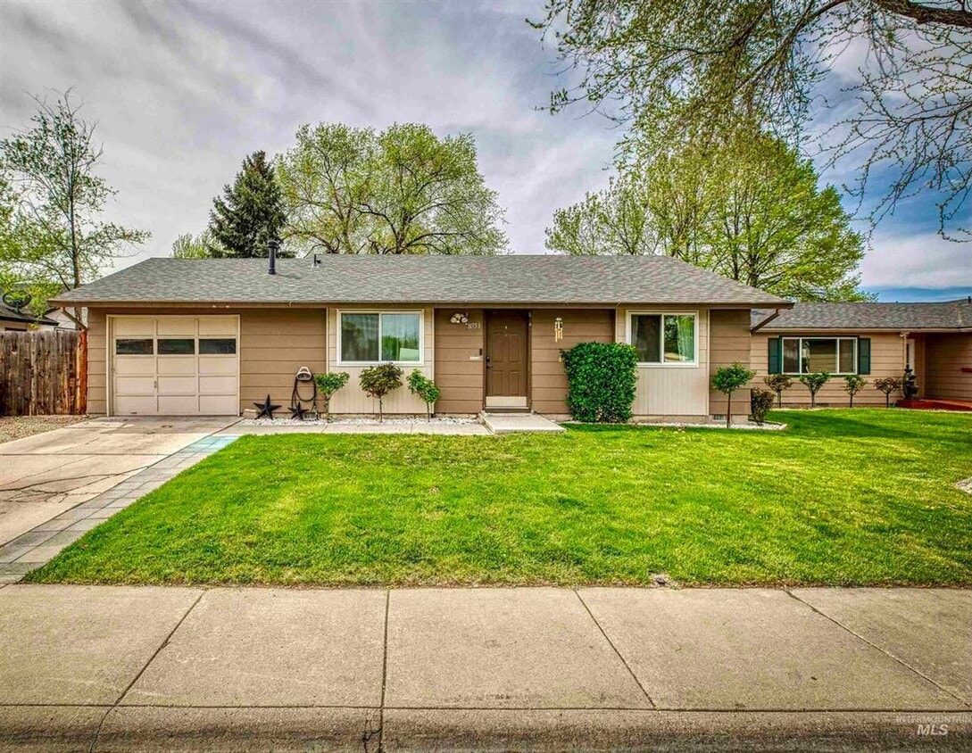 Primary Photo - Cozy Single-Level Home in Quiet Neighborhood