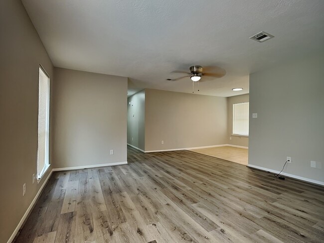 Building Photo - 18109 Eganville Cir