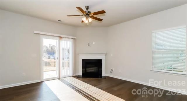 Building Photo - 108 Watrous Way