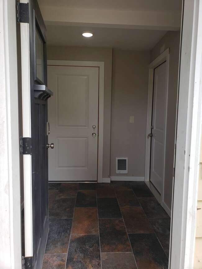 Foto del edificio - 1429 10th St N