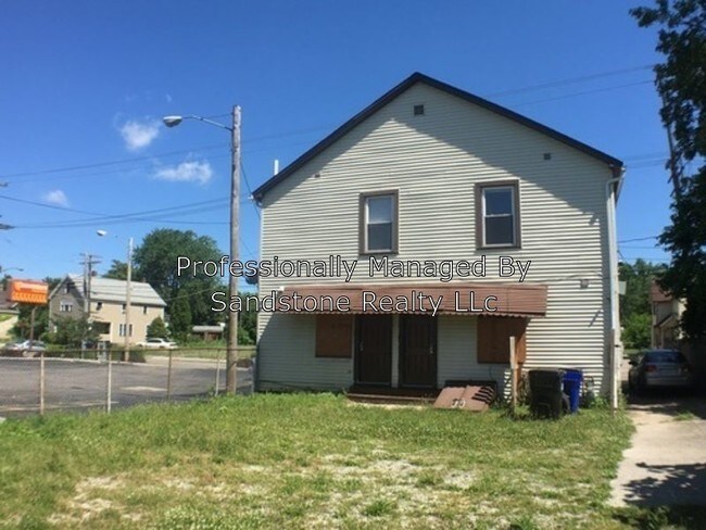 Building Photo - 2 Bedroom Apartment in the Clark-Fulton Area