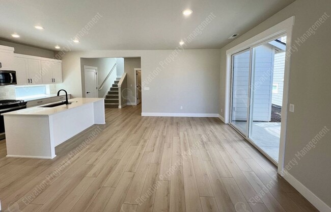 Foto del edificio - Brand NEW Pahlisch 3 BR - 2.5 BA Home in S...