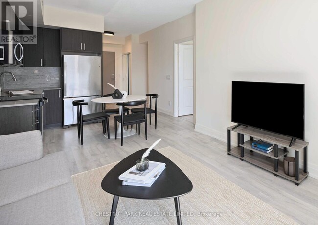 Photo du bâtiment - 591-1591 Sheppard Ave E