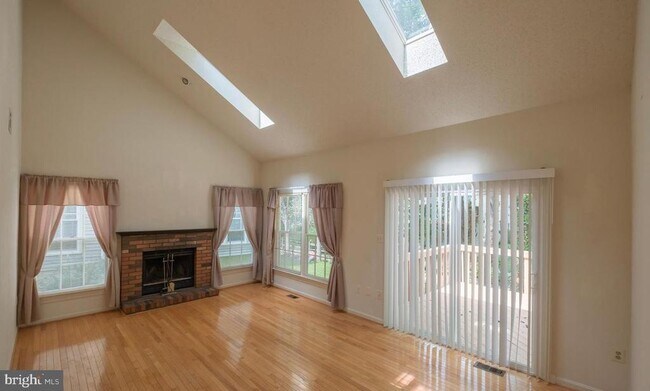 Foto del edificio - 14342 Brookmere Dr