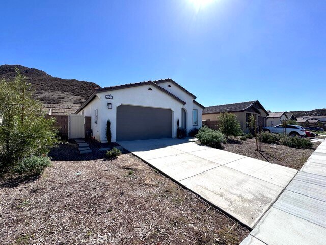 Building Photo - 31615 Settlers Rd