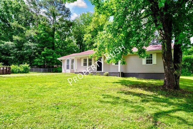 Foto del edificio - 321 Whitmire Cir