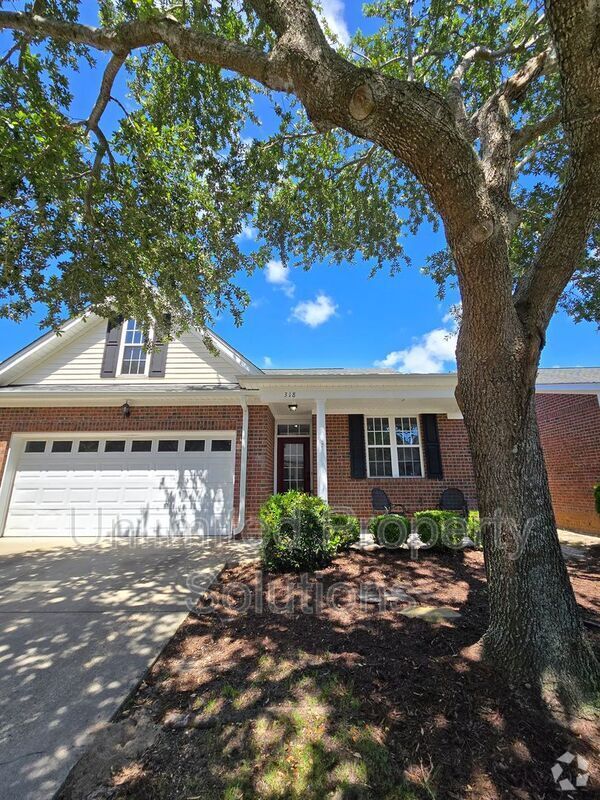 Building Photo - 318 Monlandil Dr