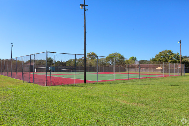 Cancha de tenis - StoneBrook Apartments