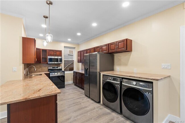 Building Photo - 1173 Eastern Pkwy