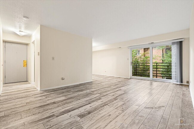 Foto del edificio - 909 Buccaneer Dr