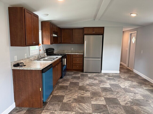 Foto del edificio - Nice 2 bedroom, 2 bath Mobile Home