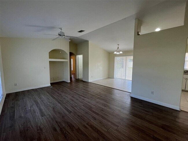 Foto del edificio - 7450 Blutter Rd