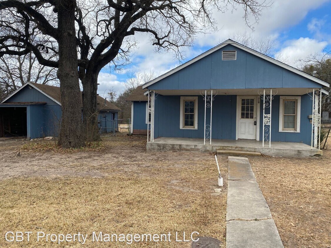 Foto del edificio - 2 br, 1 bath House - 310 S. Elm St.