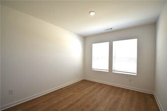 Building Photo - 346 Texas Ave