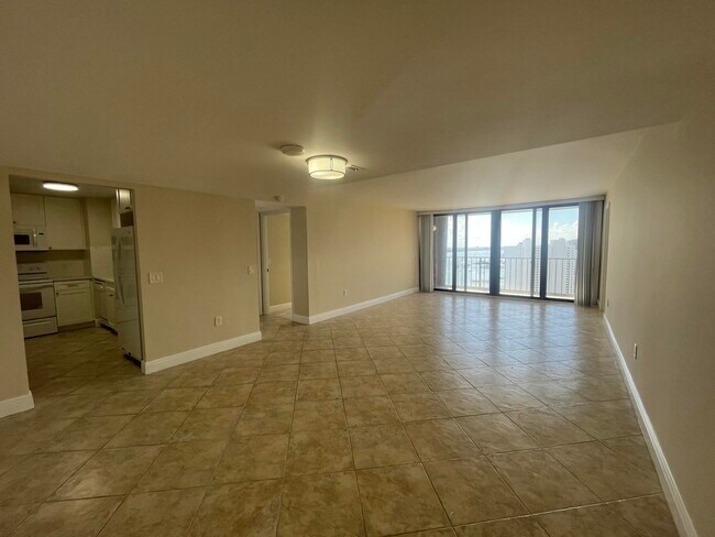 Foto del edificio - 5600 N Flagler Dr