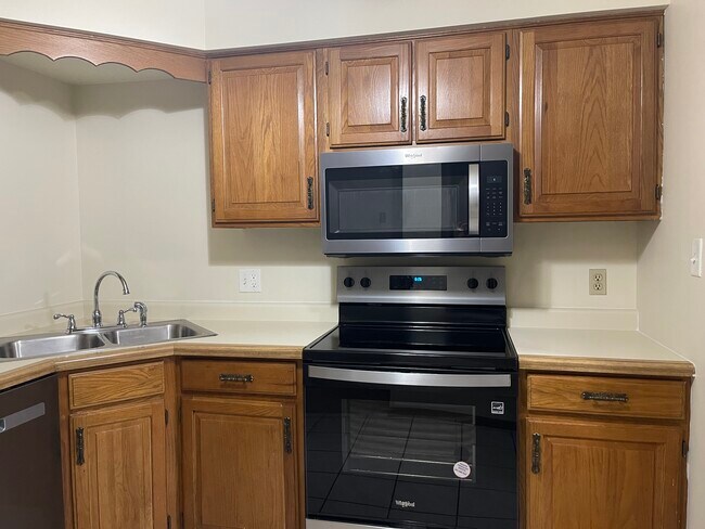 Building Photo - 2109 Porte Deleau Ct