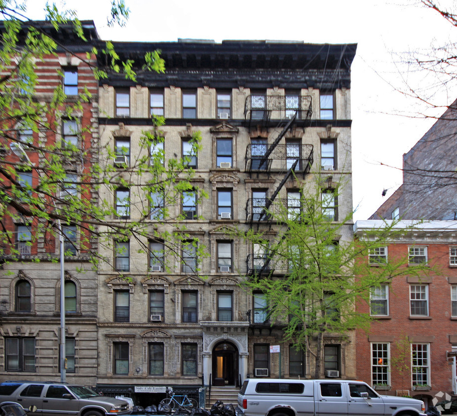 Foto principal - 141 West 10th Street