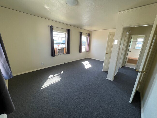Bedroom 1 - 1538 Meadowbrook Ave
