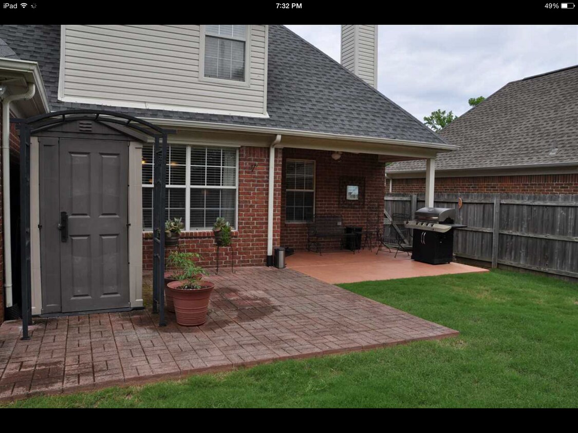 Building Photo - Beautiful 3 Bedroom/2.5 Bath Home on Quail...
