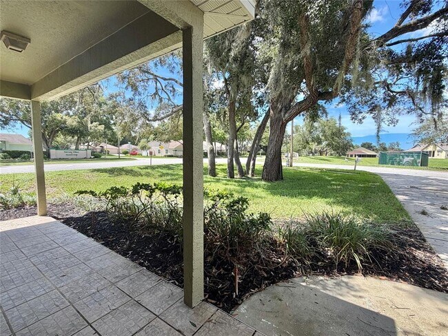 Foto del edificio - 13315 Golf Ridge Pl