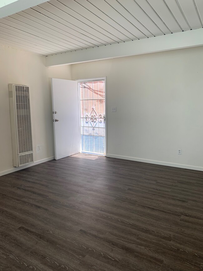 Foto del edificio - 2704 Highland Ave