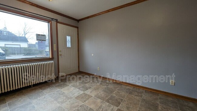 Foto del edificio - 333 W Suttenfield St