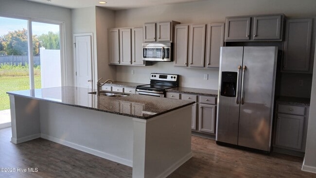 Foto del edificio - 7308 Chipley Dr