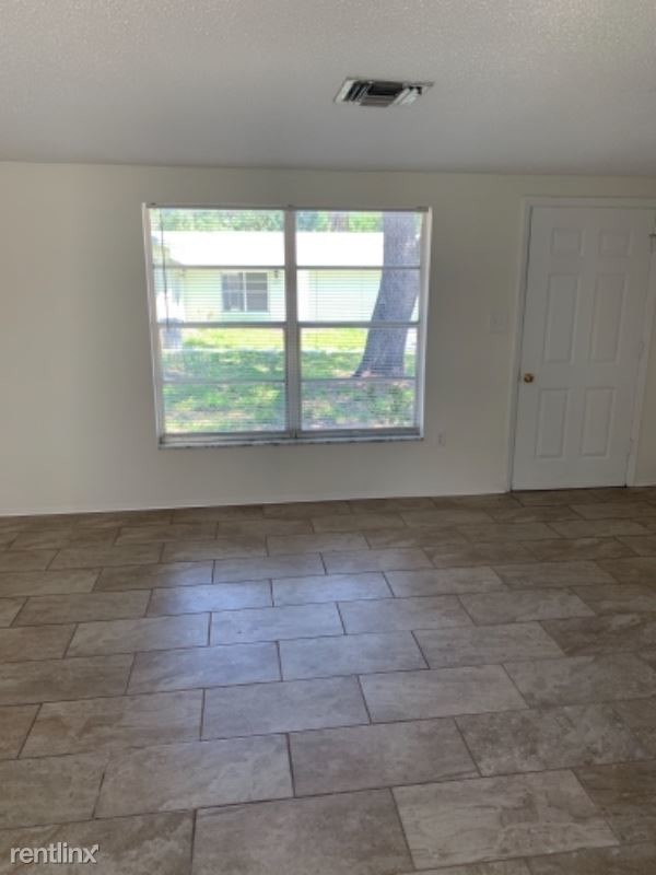 Foto del edificio - 2 br, 1 bath Apartment - 6919 Julia Ct