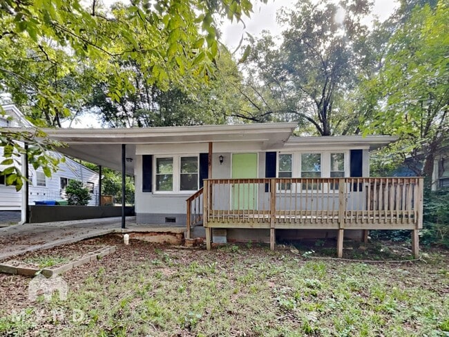 433 W Lake Ave NW